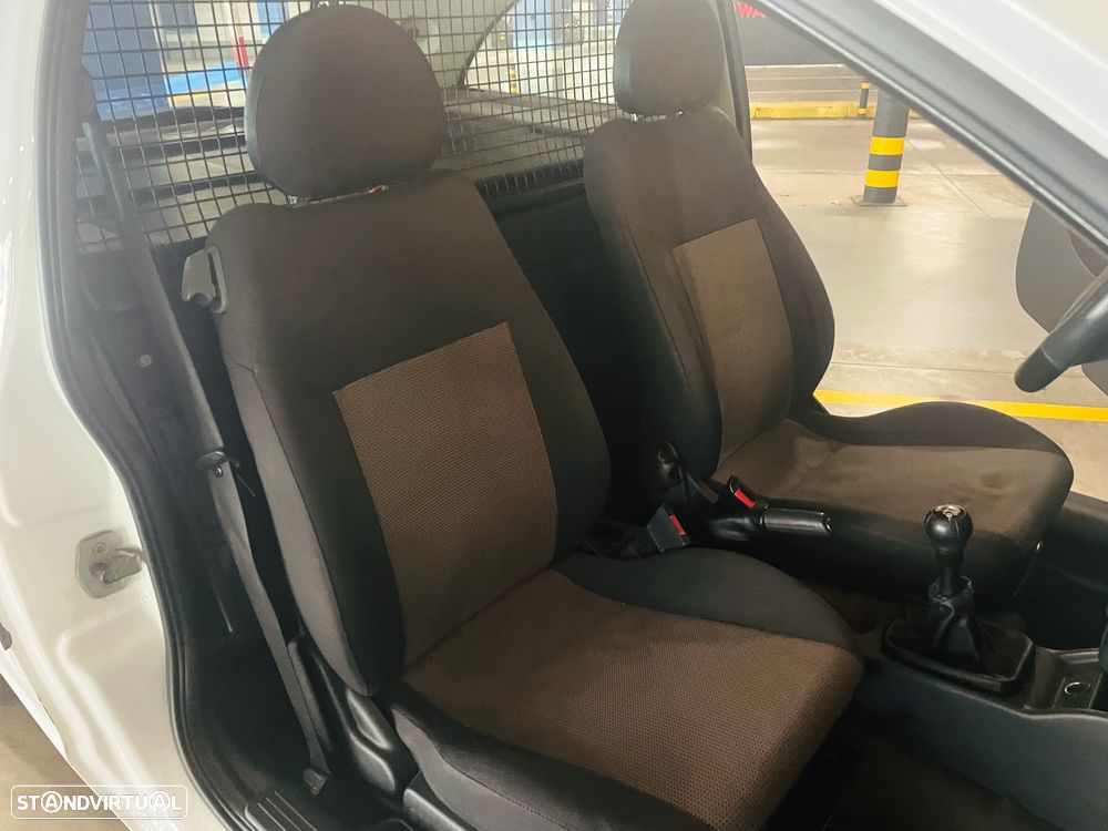 Opel Corsa C-Van - 10