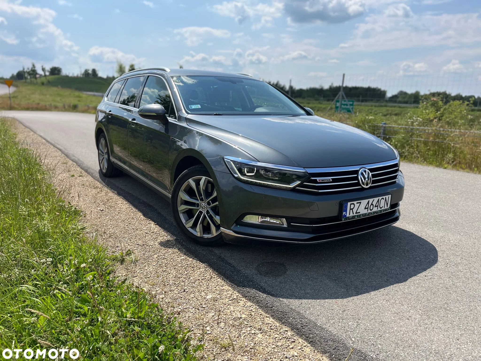 Volkswagen Passat - 14