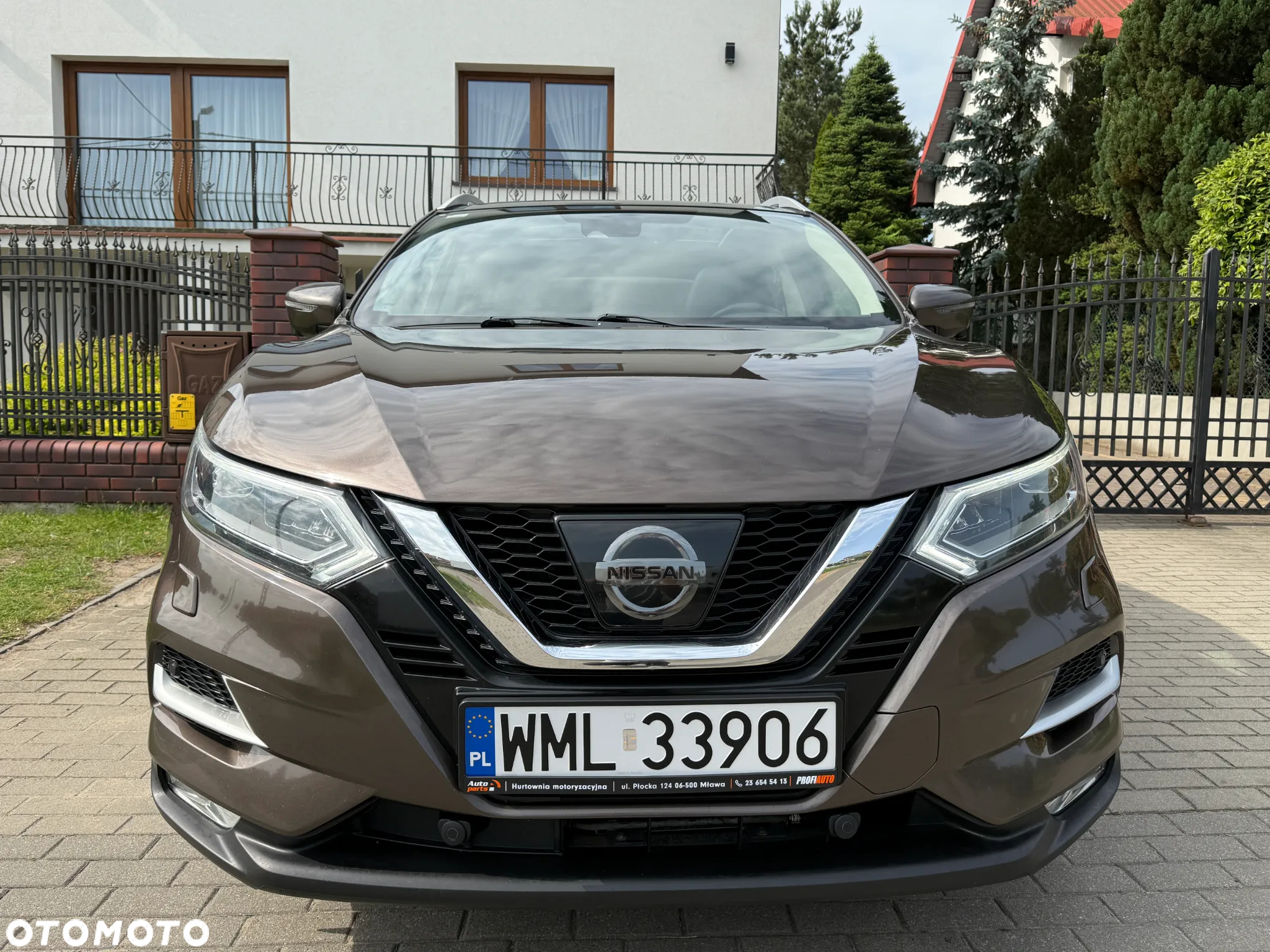 Nissan Qashqai 1.2 DIG-T Xtronic TEKNA+ - 6