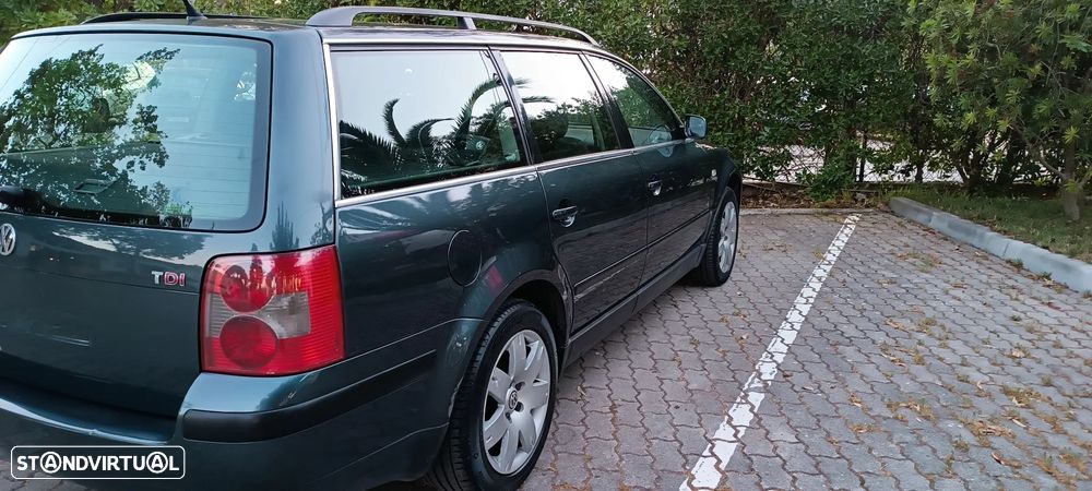 VW Passat Variant 1.9 TDi Confortline - 4