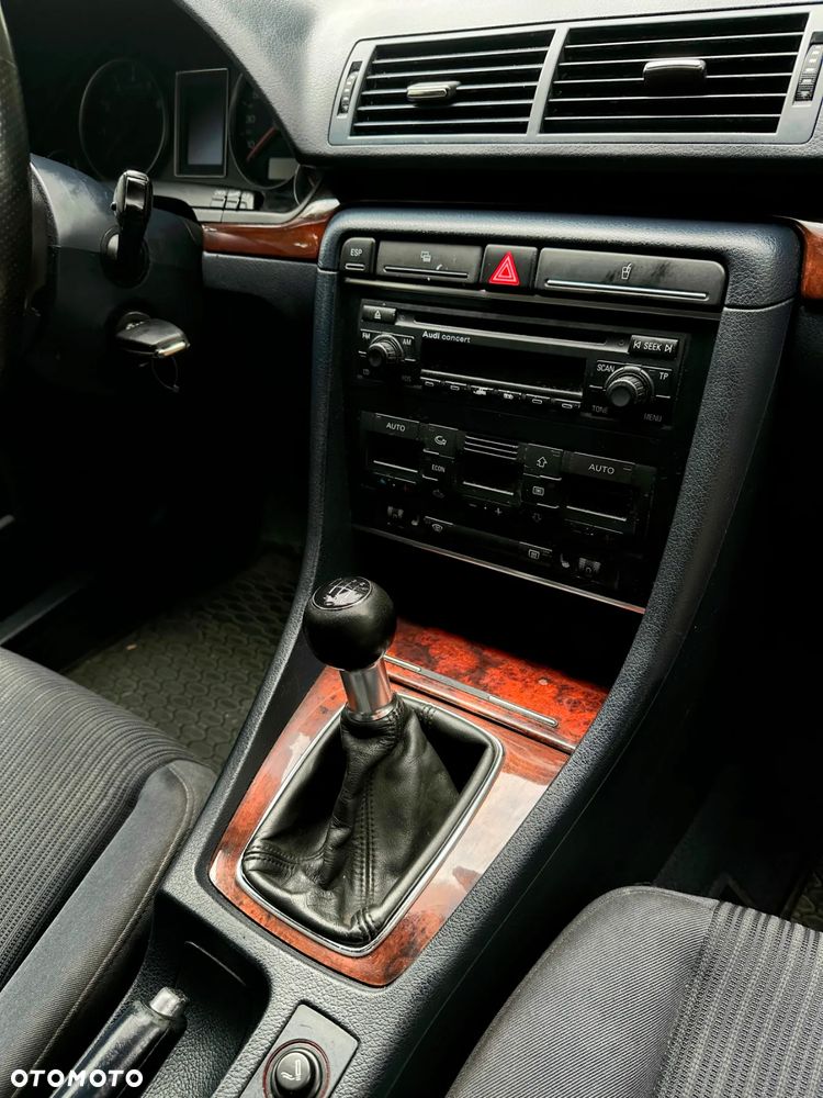 Audi A4 Limousine 1.8T Quattro - 21