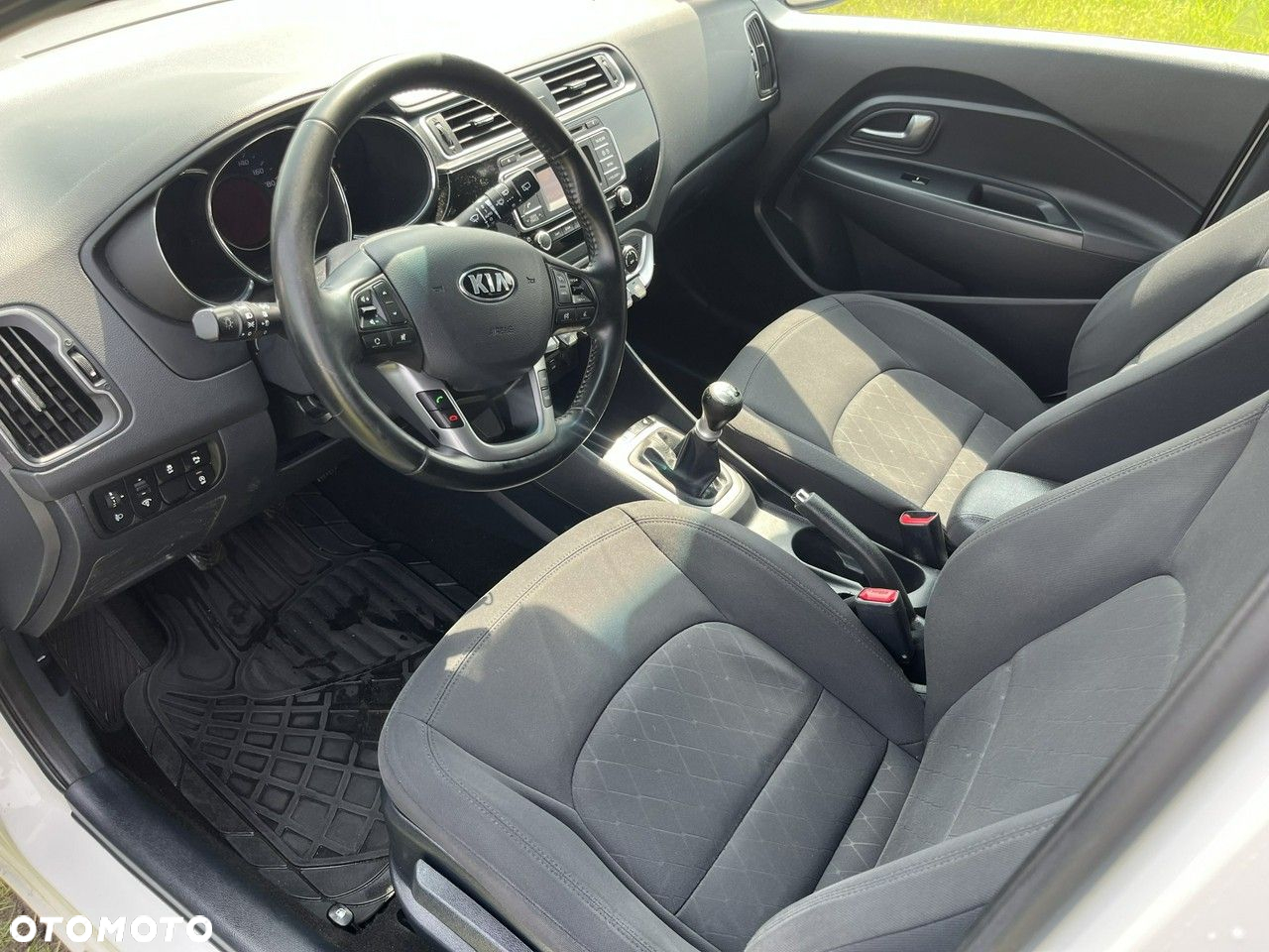 Kia Rio - 6