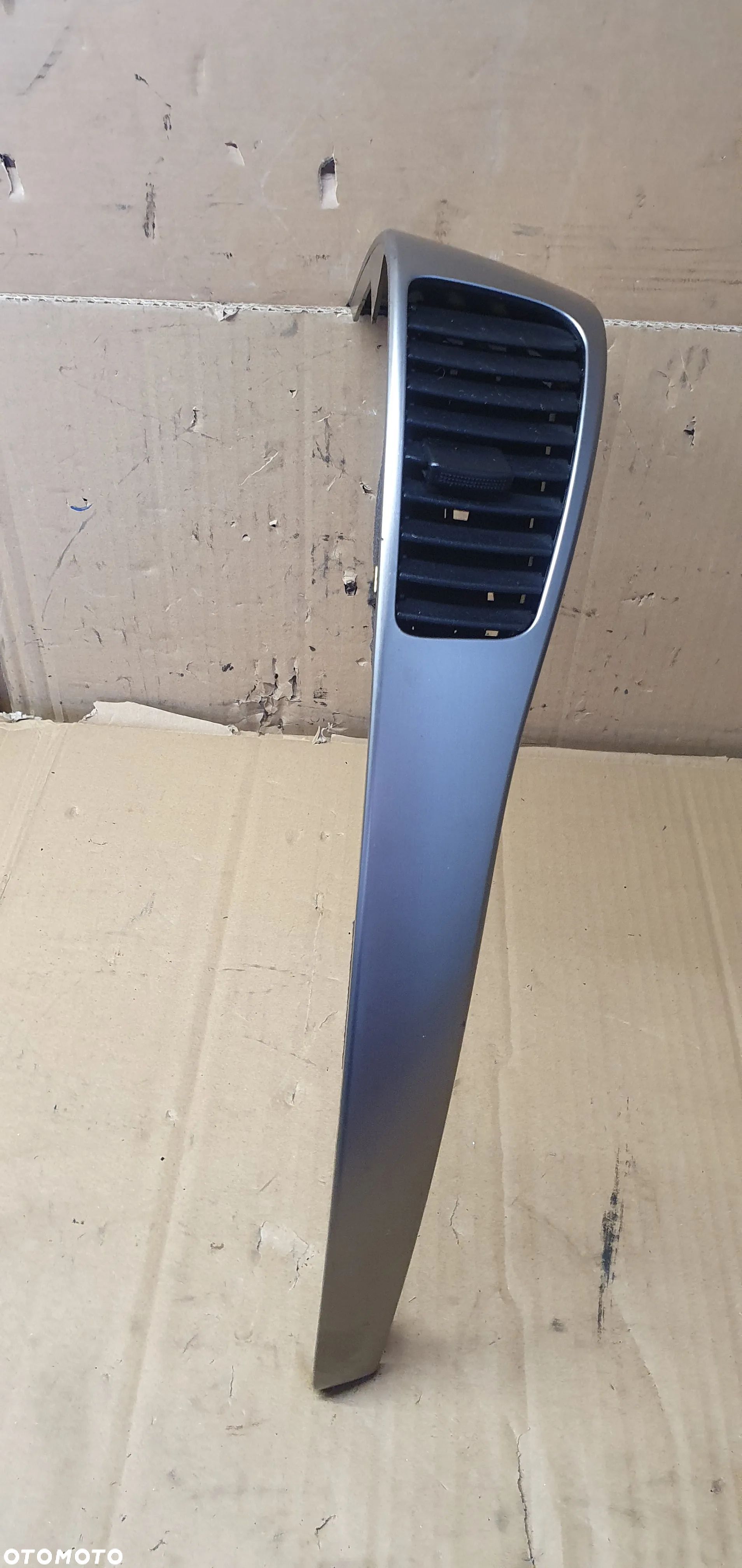 Kratka nawiewu powietrza prawa Kia Sorento I 97440-3E000 - 1