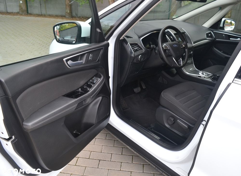 Ford Galaxy - 14