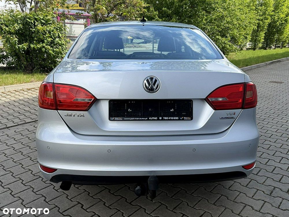 Volkswagen Jetta - 7