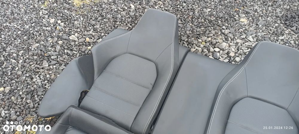 MERCEDES W207 AMG KANAPA TYLNA SKÓRA CZARNA BIAŁA NIĆ - 14