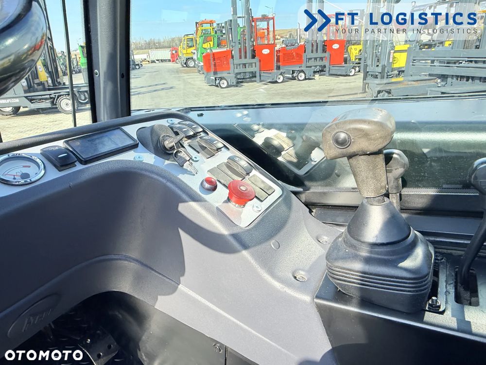JCB WÓZEK TELESKOPOWY JCB TLT30D / KABINA / 2018 ROK / PRZESUW BOCZNY / NOWE OPONY - 16