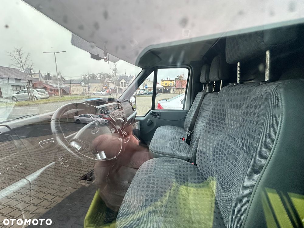 Ford Transit - 8