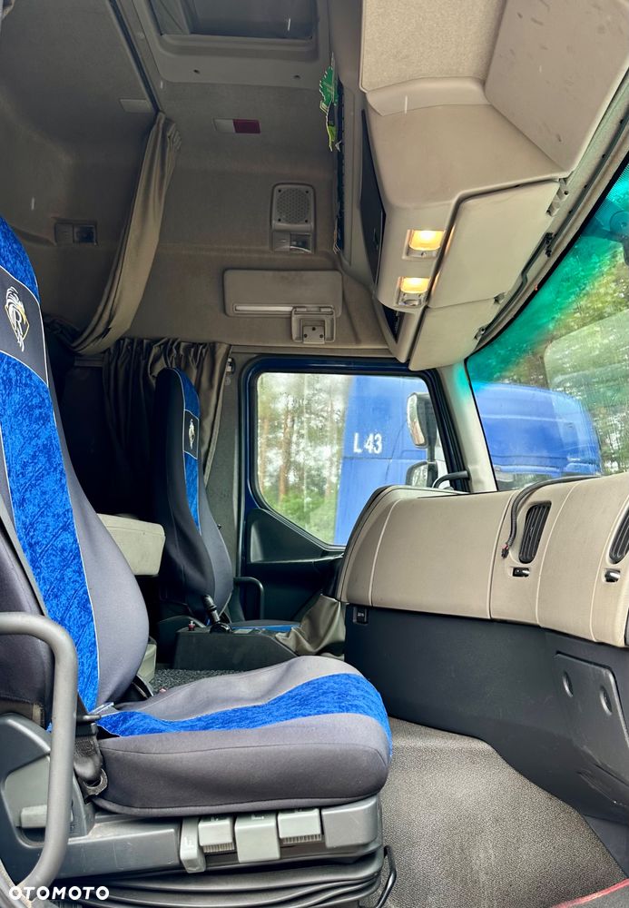 Renault PREMIUM 460 DXI MANUAL SPOJLERY KLIMA 2xALUTANK LODÓWKA WEBASTO 830000km EURO 5 EEV 2013r STANDARD ŁADNA - 9