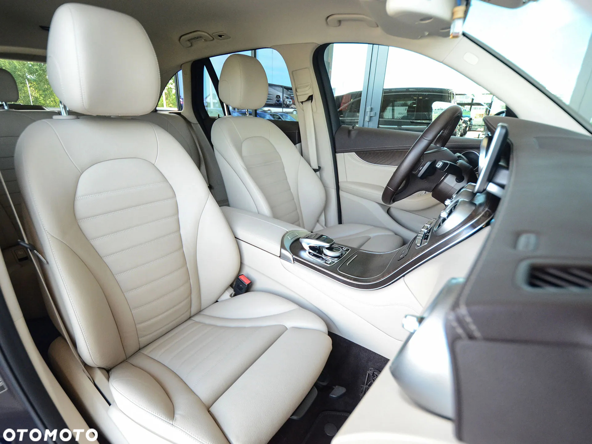 Mercedes-Benz GLC 250 4-Matic - 24
