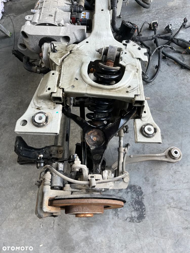 TYLNA OŚ BELKA SILNIK HYBRYDA PEUGEOT 3008 20r - 4