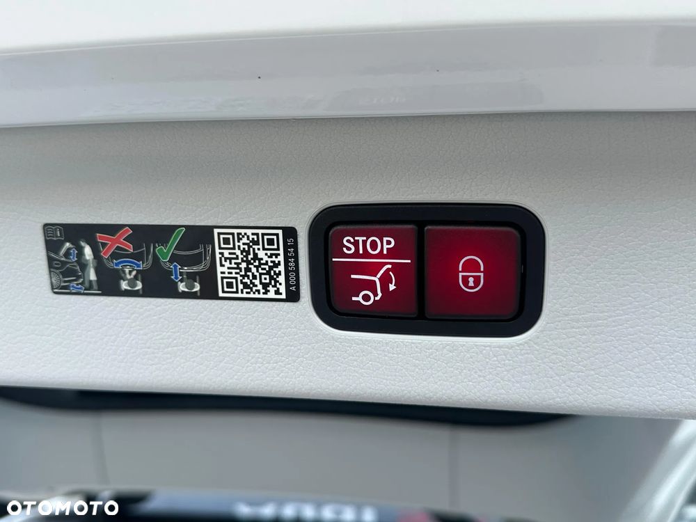 Mercedes-Benz EQE 350 89kWh 4-Matic AMG Line - 28