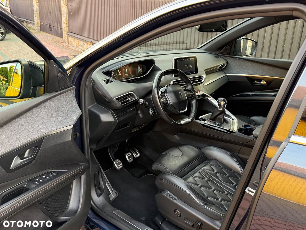 Peugeot 5008 - 10