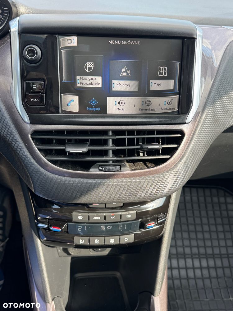 Peugeot 2008 - 21