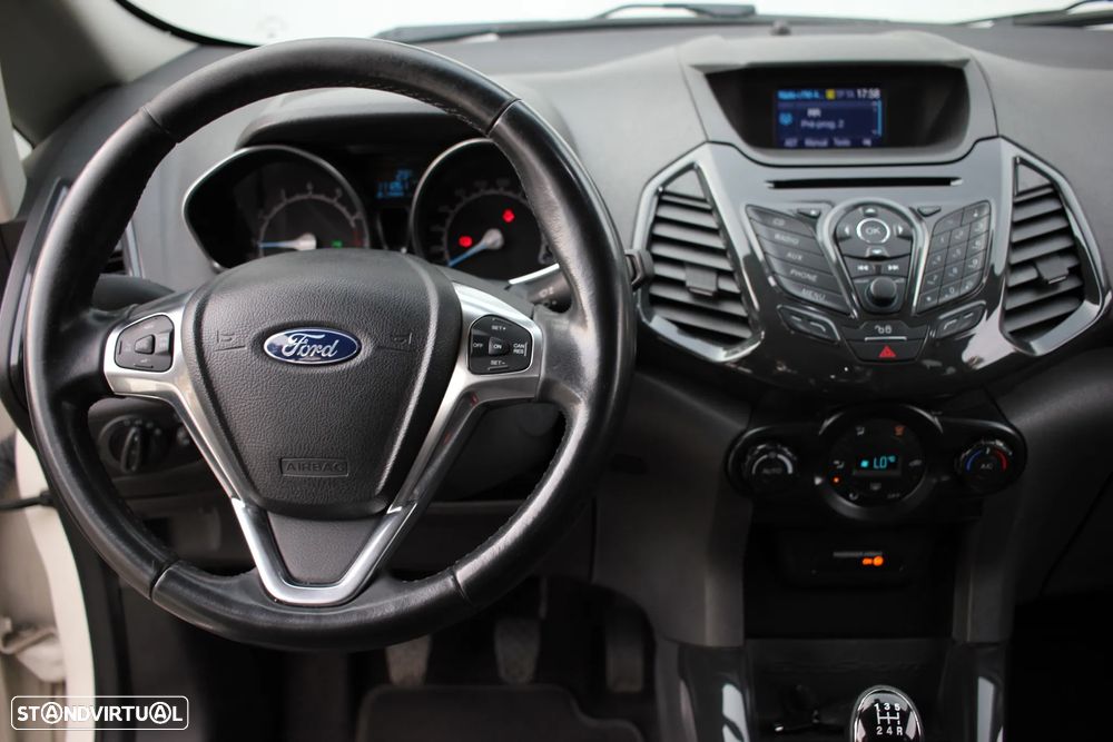 Ford EcoSport 1.0 EcoBoost Titanium - 22