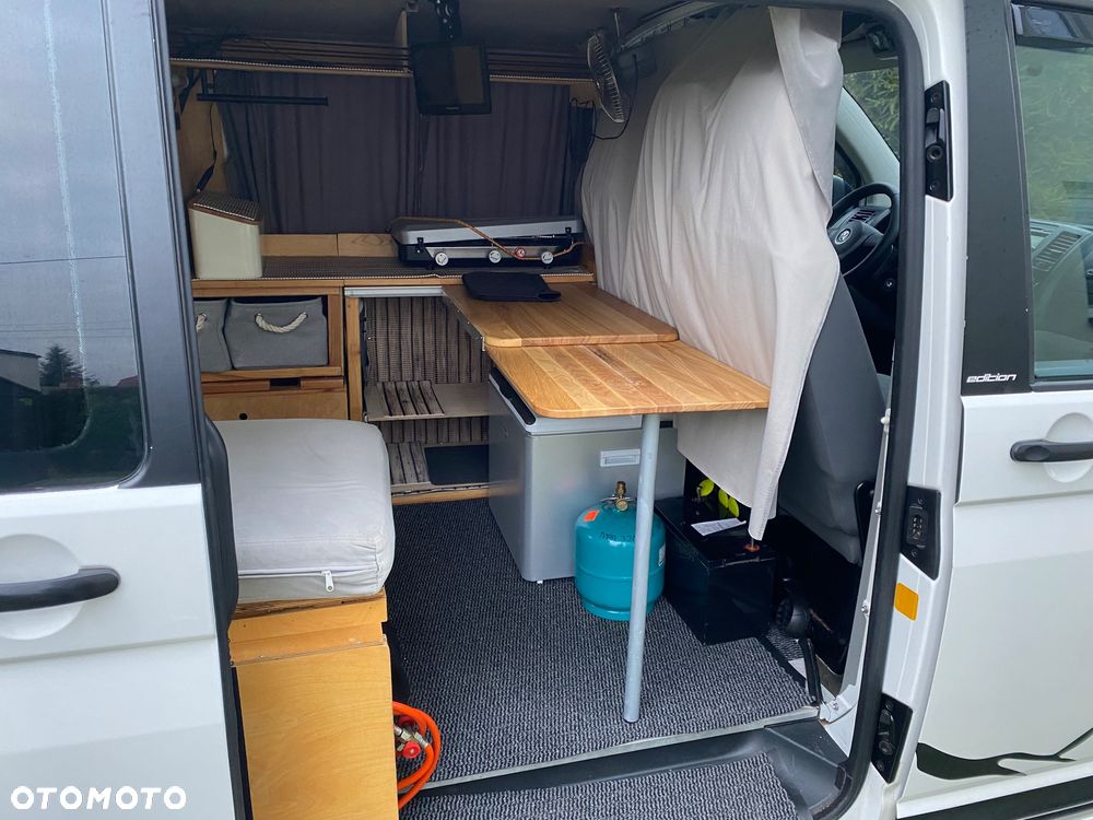Volkswagen Transporter - 28