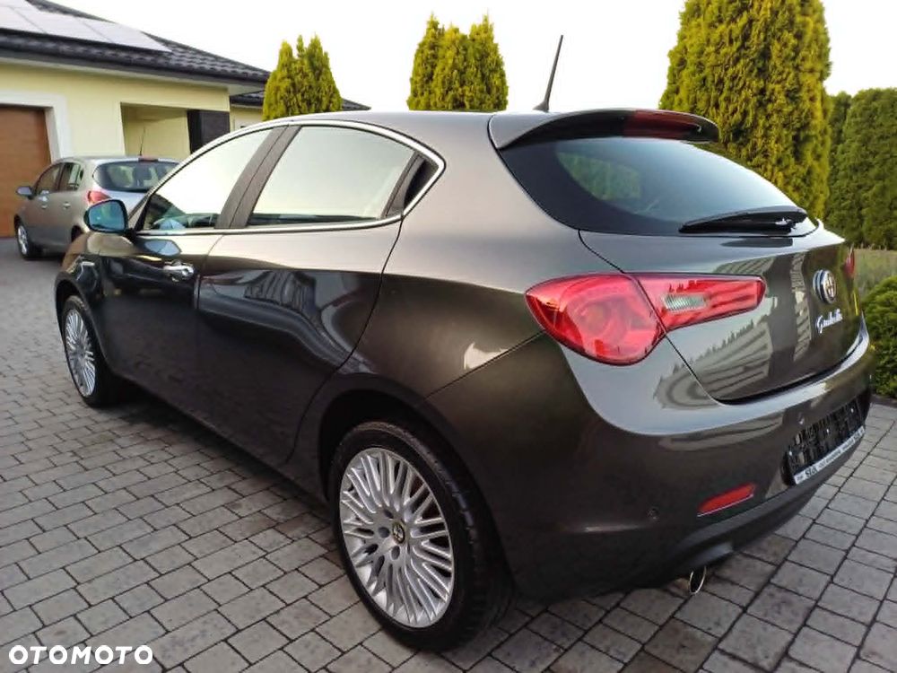 Alfa Romeo Giulietta - 4