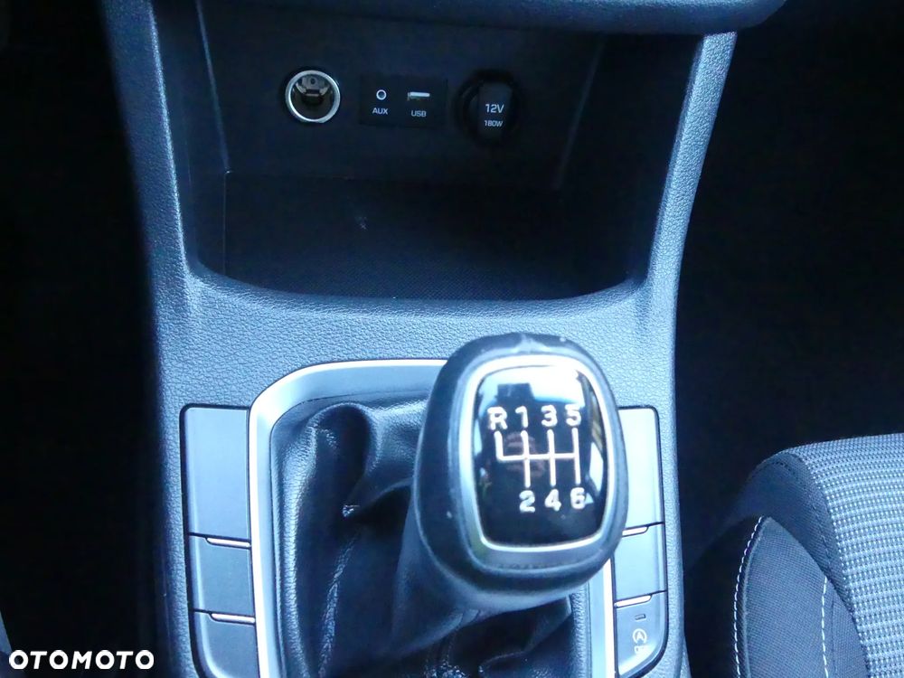 Hyundai i30 1.4 Comfort - 23