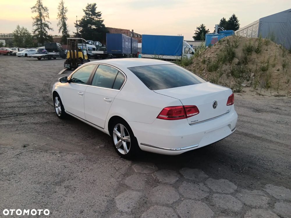 Volkswagen Passat - 9