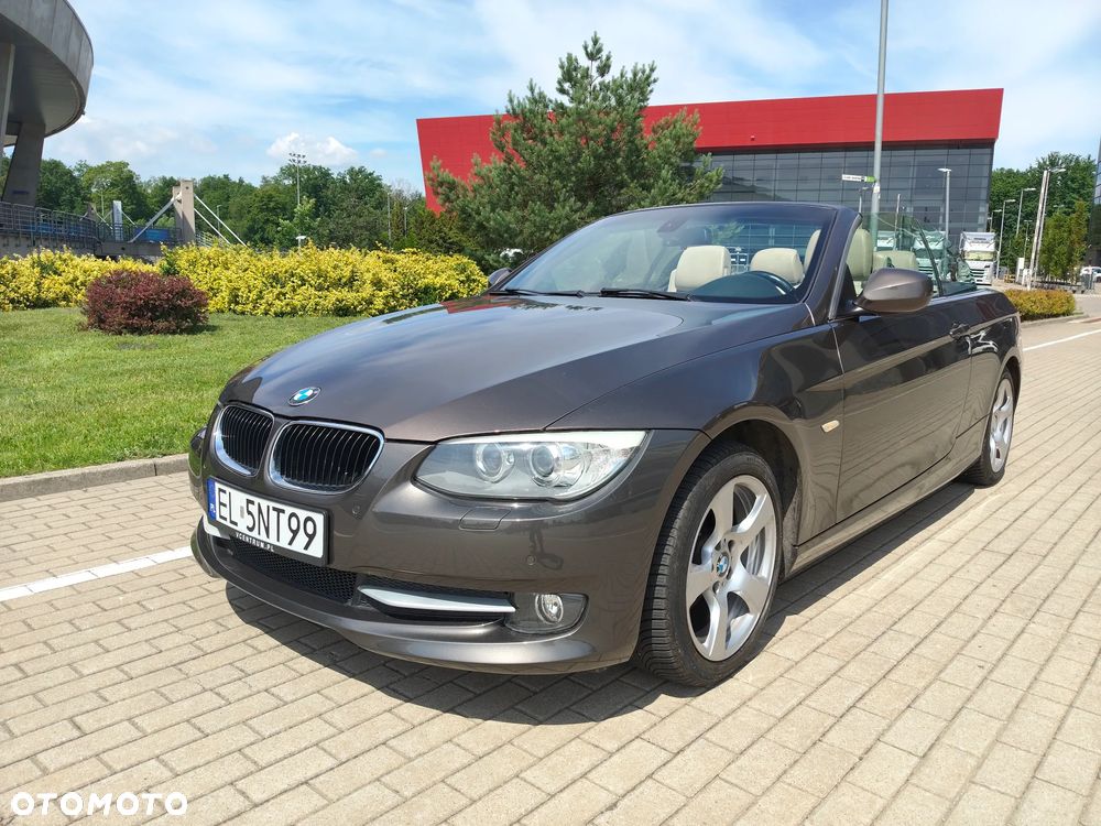 BMW Seria 3 320i - 1