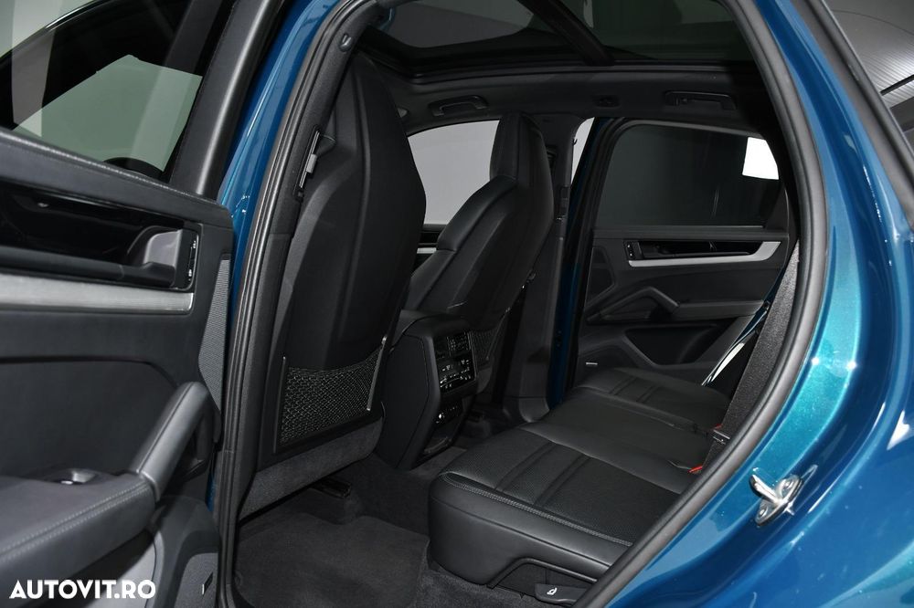Porsche Cayenne - 9