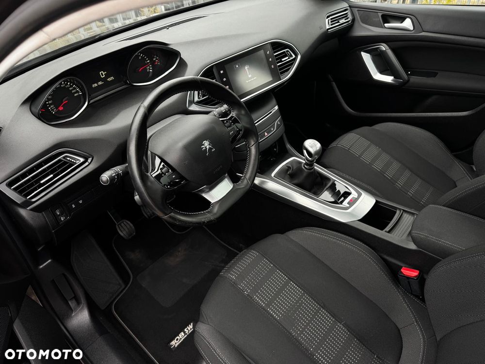 Peugeot 308 BlueHDi 150 Stop & Start Niveau 2 Business-Line - 24