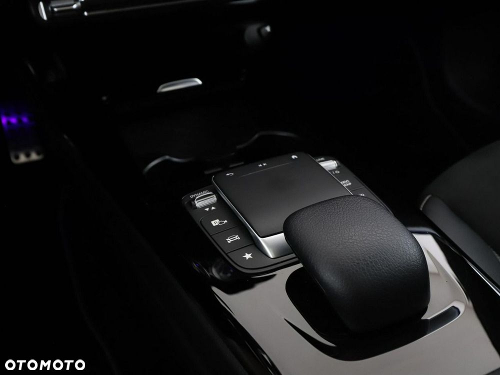 Mercedes-Benz CLA 200 7G-DCT Edition AMG Line - 31