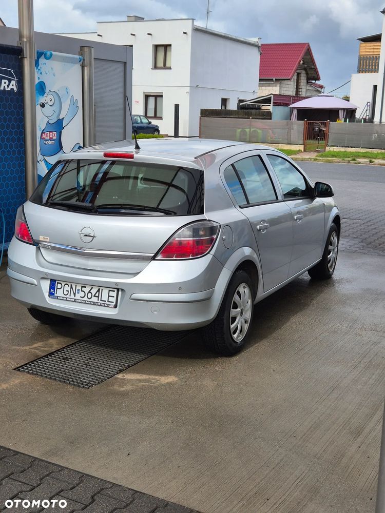 Opel Astra 2012 photo 5
