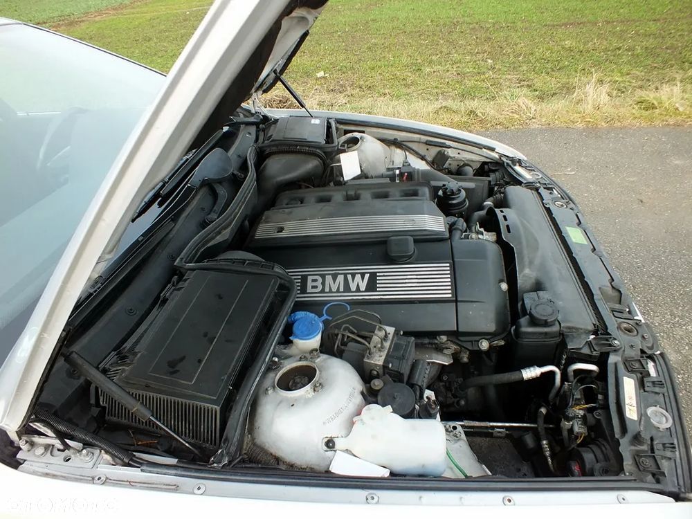BMW Seria 5 - 29