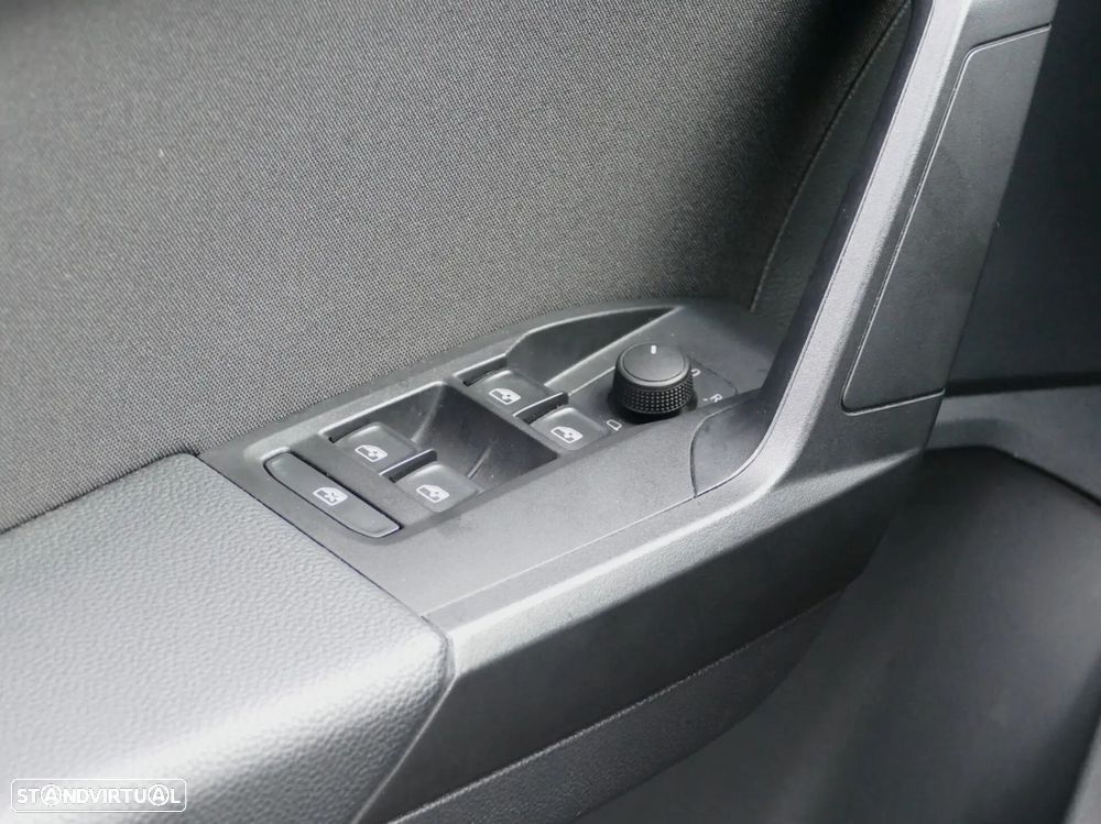 SEAT Arona 1.0 TSI FR - 35