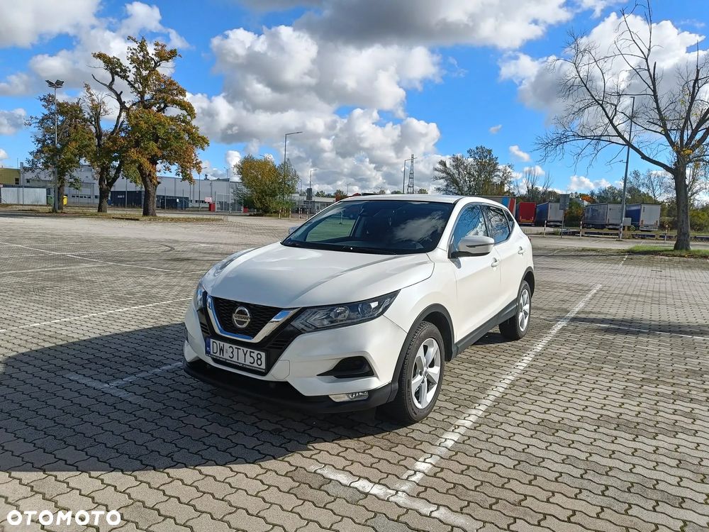 Nissan Qashqai 1.3 DIG-T ACENTA - 1