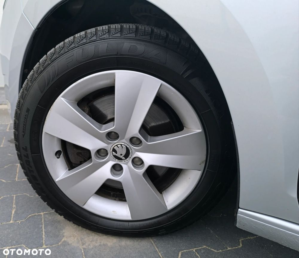 Skoda RAPID 1.2 TSI Ambition - 18