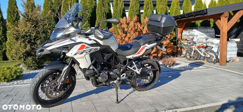 Benelli TRK 502X - 12