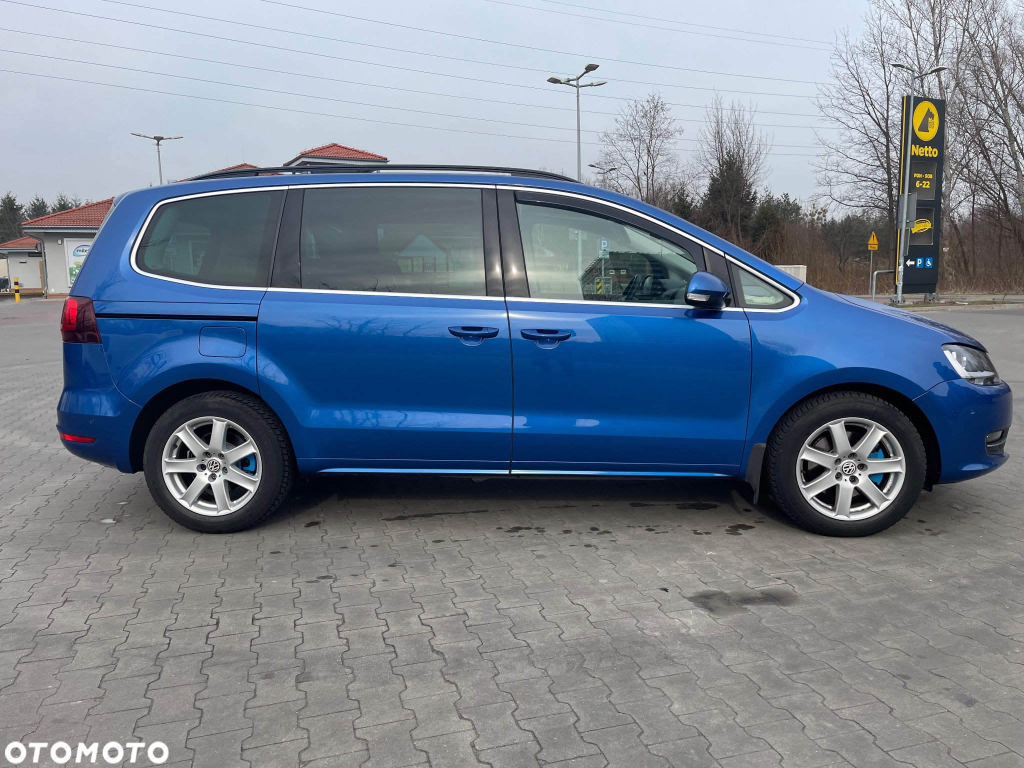Volkswagen Sharan 2.0 TDI BMT Comfortline DSG - 9