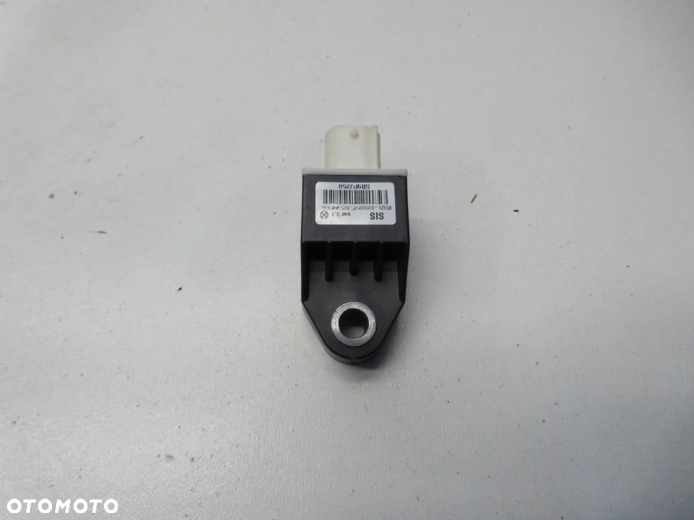 CZUJNIK UDERZENIOWY 95920-0U000 HYUNDAI I40 ORYGINAŁ