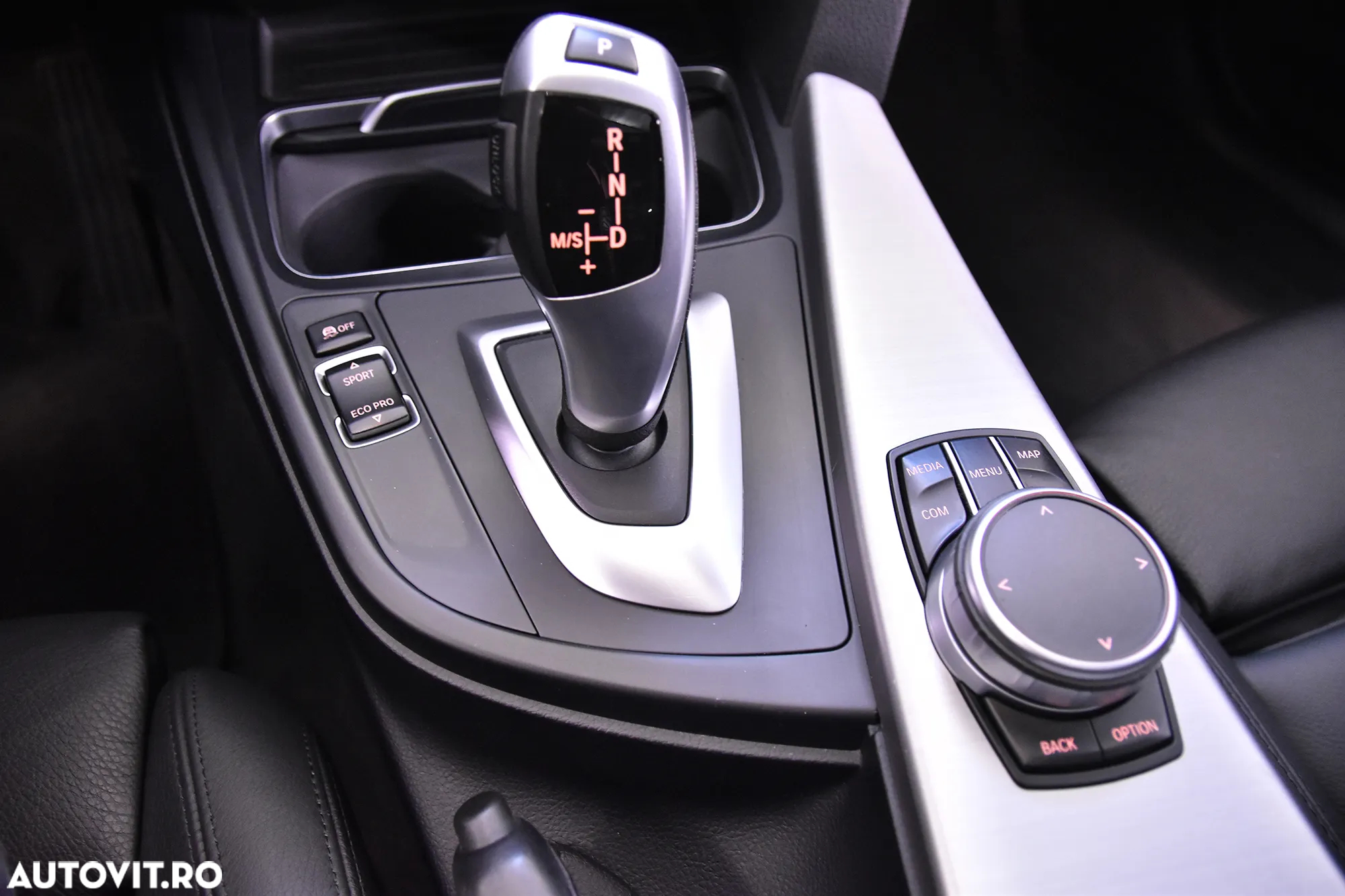 BMW Seria 3 318i Touring Aut. M Sport - 17