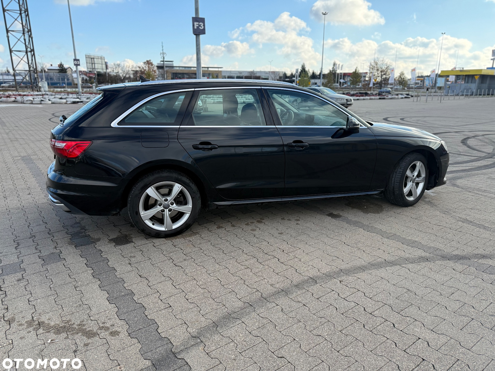 Audi A4 Avant 35 TFSI S tronic advanced - 4