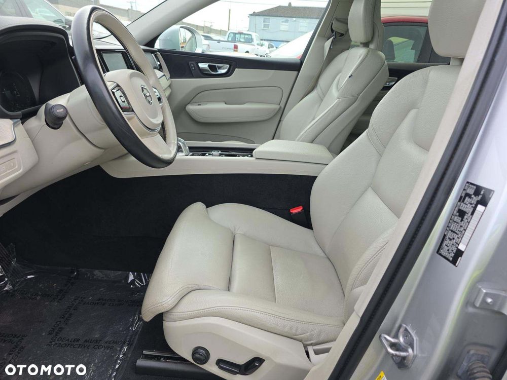 Volvo XC 60 T8 AWD Recharge Geartronic Inscription - 5