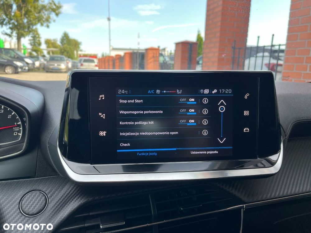 Peugeot 208 1.5 BlueHDi Signature S&S - 11