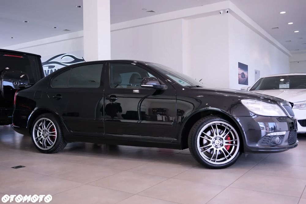 Skoda Octavia 2.0 TFSI RS DSG - 4