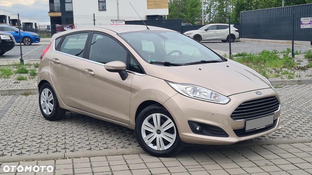 Ford Fiesta 1.0 EcoBoost S&S TITANIUM - 18