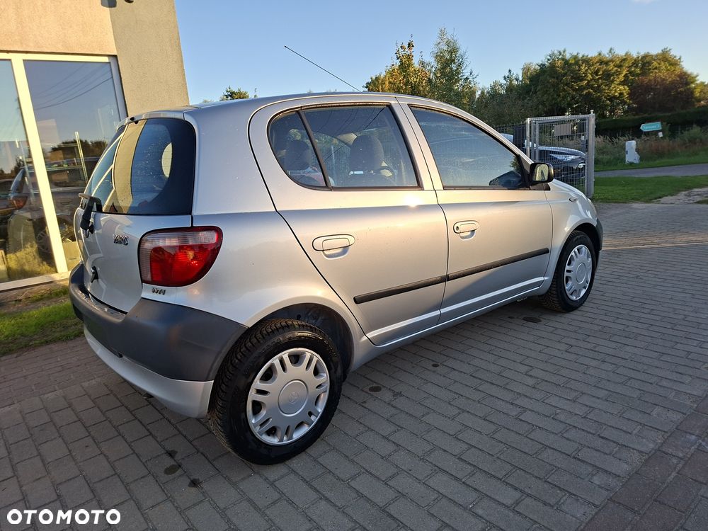 Toyota Yaris - 3