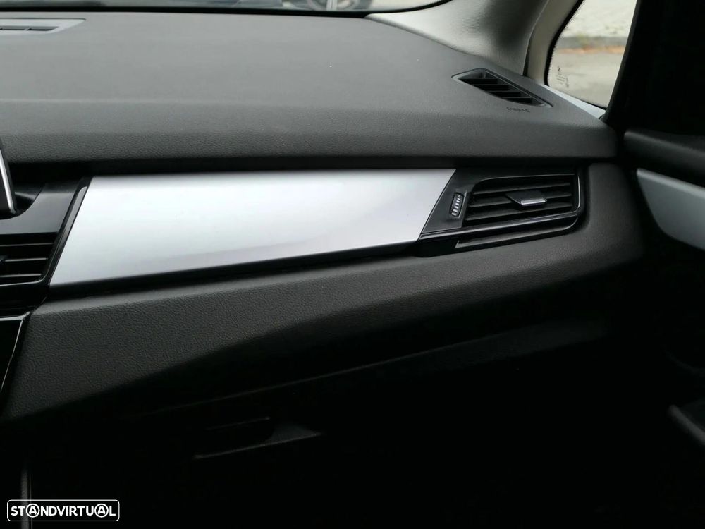 BMW 216 Active Tourer d Advantage Auto - 35