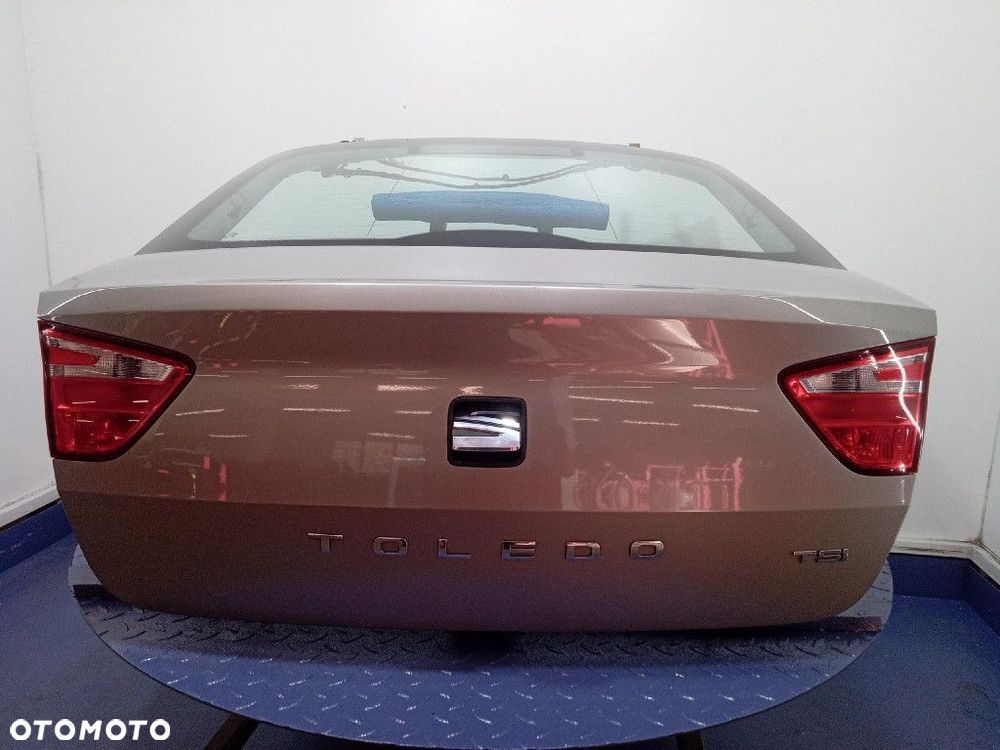 SEAT TOLEDO IV 12- TYLNA KLAPA BAGAŻNIKA  LF8H - 4