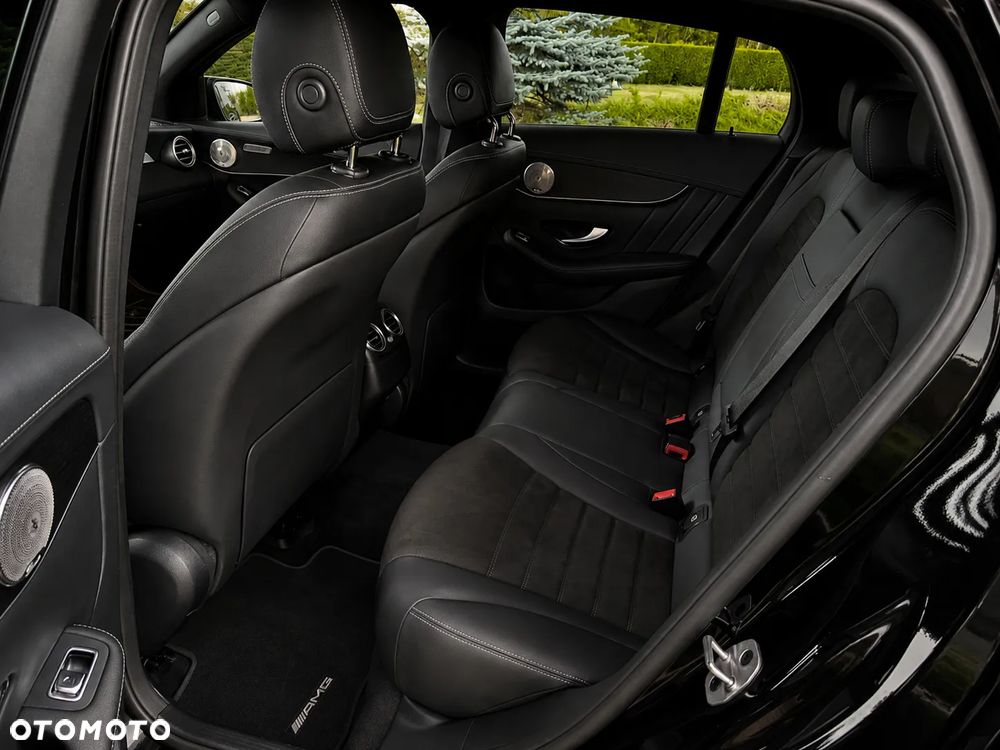 Mercedes-Benz GLC 200 d 4Matic 9G-TRONIC AMG Line Plus - 23
