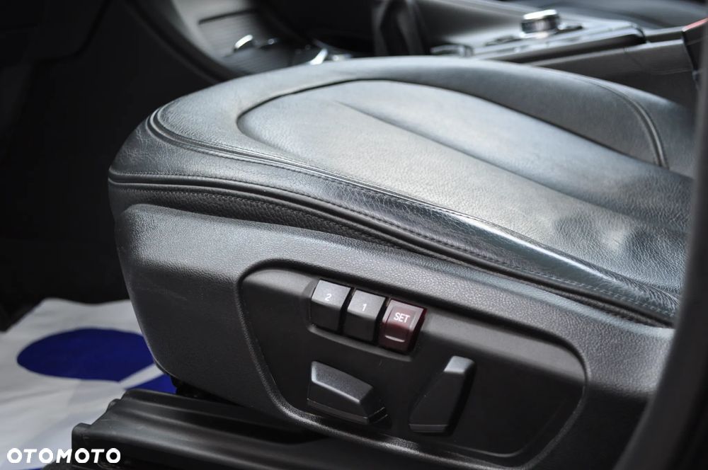 BMW X1 ver-xdrive18d-business-edition - 19