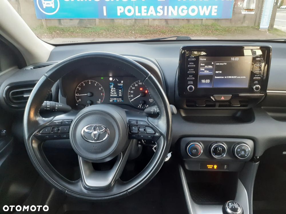 Toyota Yaris - 9