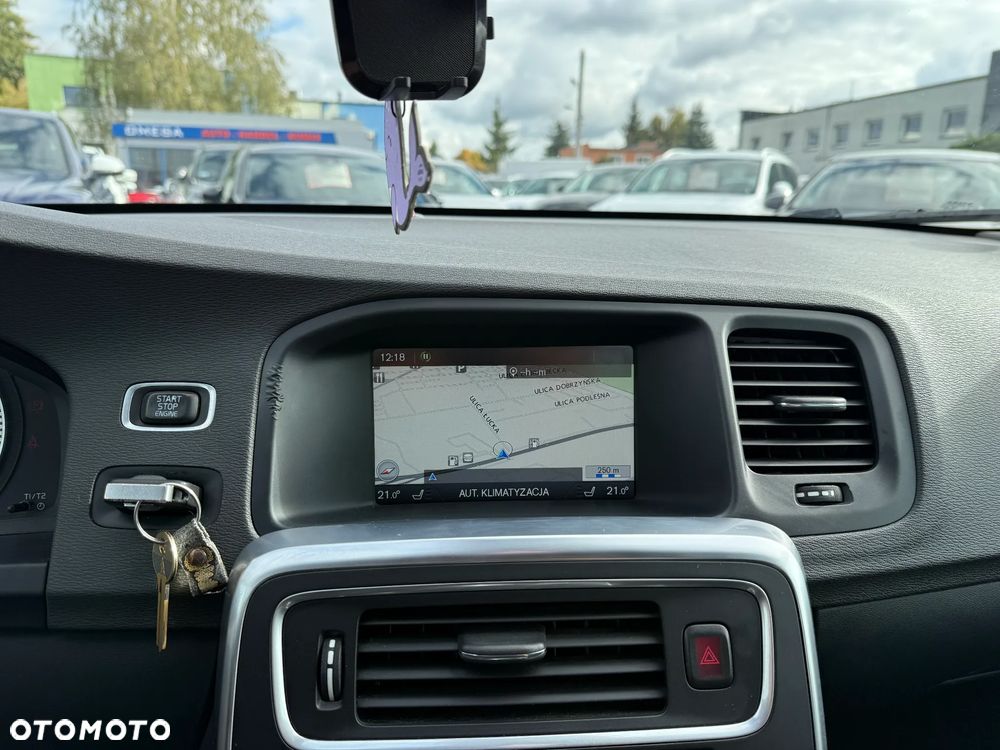 Volvo S60 DRIVe Momentum - 16