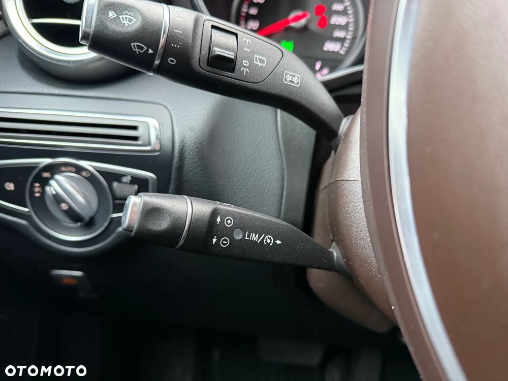 Mercedes-Benz GLC - 17