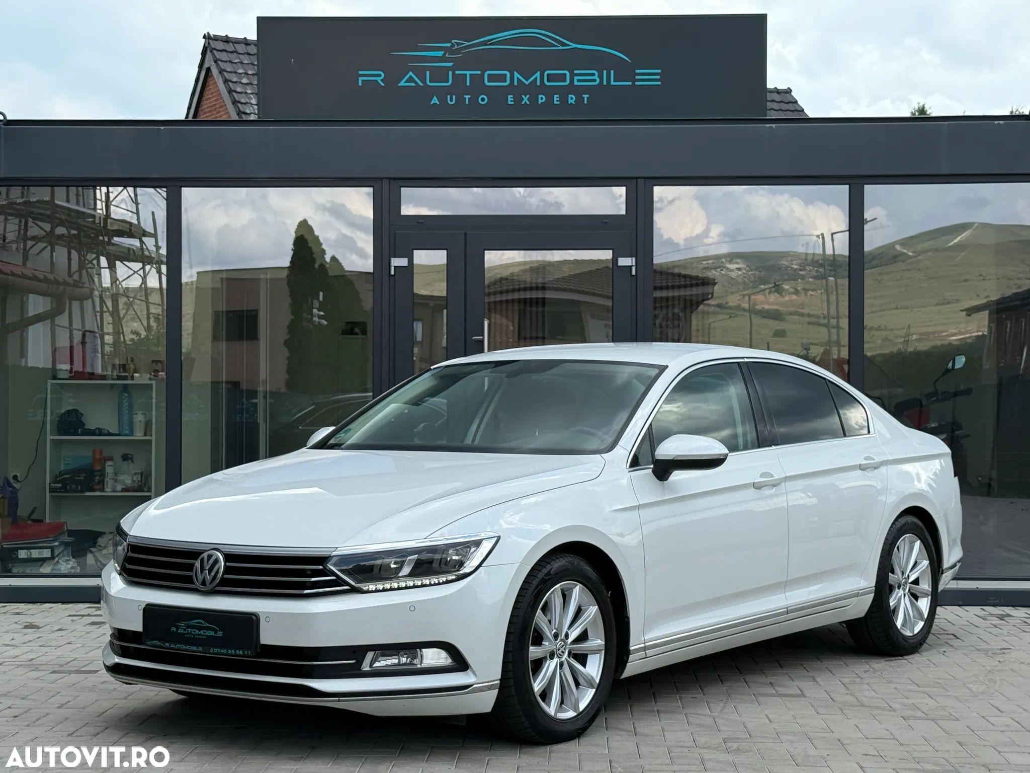 Volkswagen Passat 2.0 TDI DSG Highline - 4